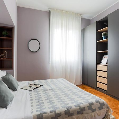 The Best Rent - Spacious One-Bedroom Apartment In Moscova District Милано Екстериор снимка