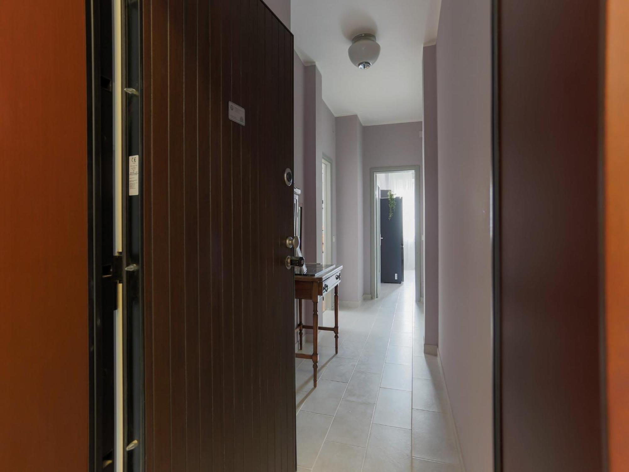 The Best Rent - Spacious One-Bedroom Apartment In Moscova District Милано Екстериор снимка
