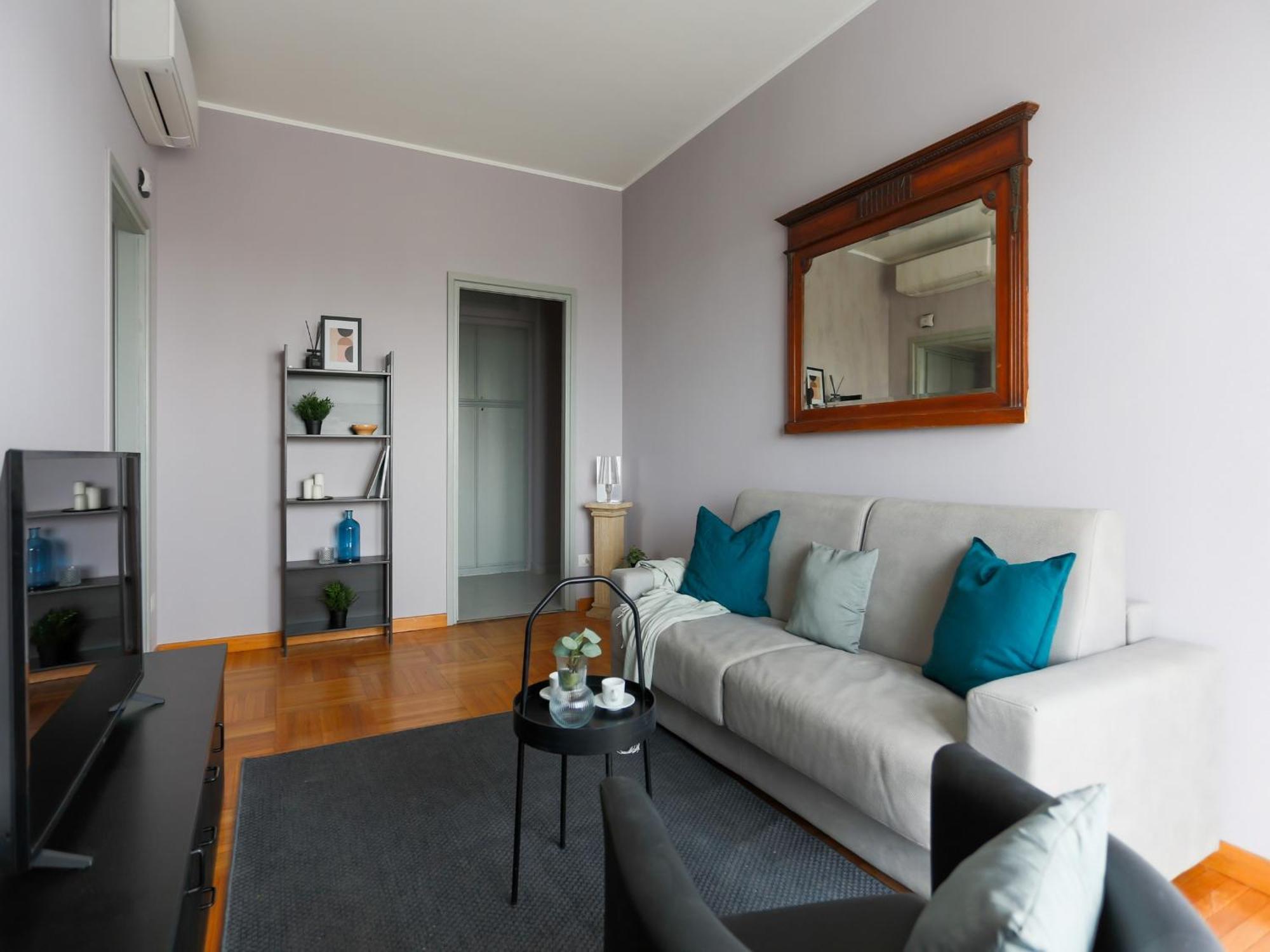 The Best Rent - Spacious One-Bedroom Apartment In Moscova District Милано Екстериор снимка